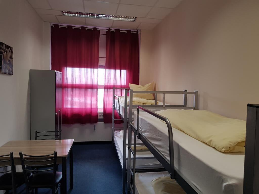 Low Budget Hostel Мюнхен Екстериор снимка