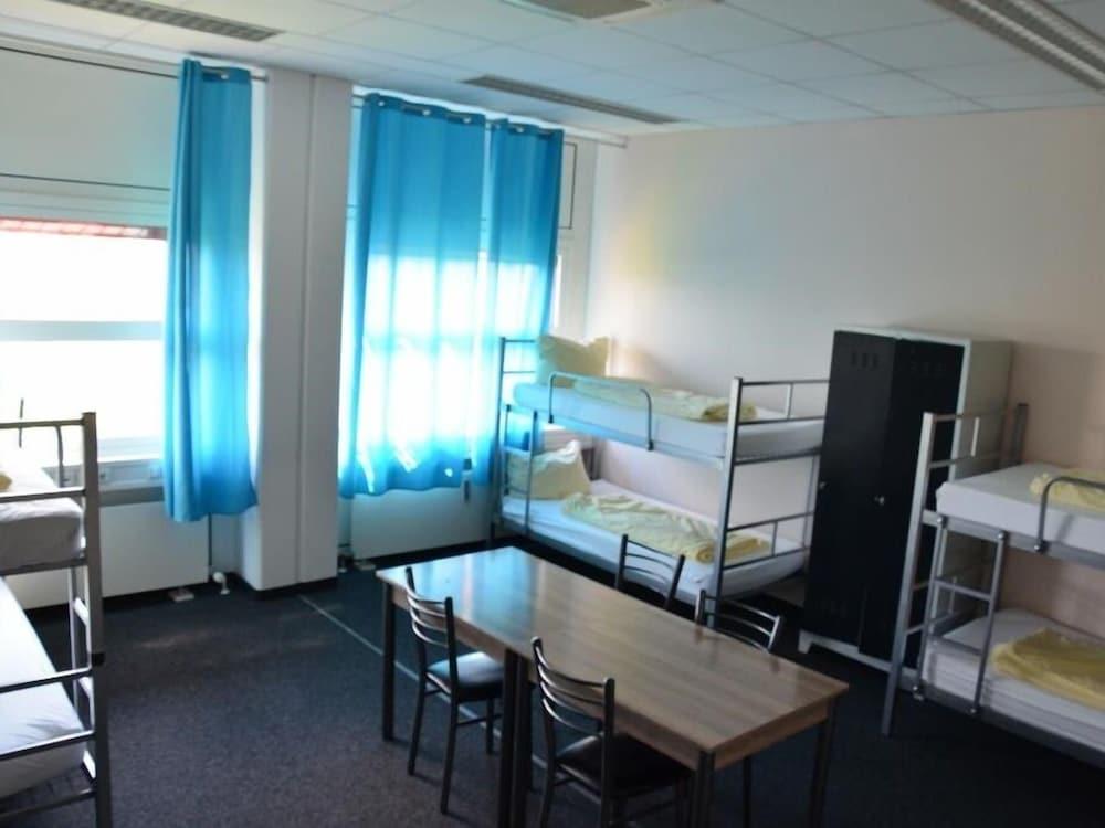 Low Budget Hostel Мюнхен Екстериор снимка