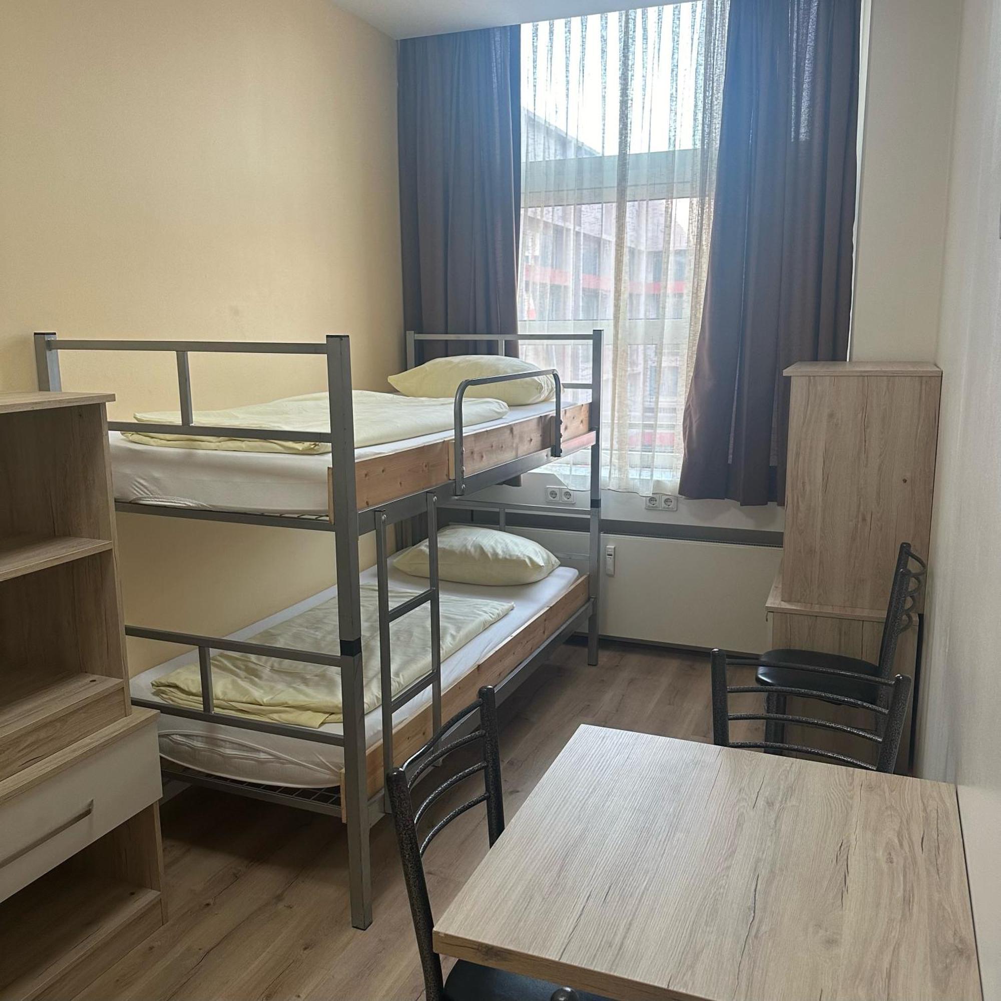 Low Budget Hostel Мюнхен Екстериор снимка
